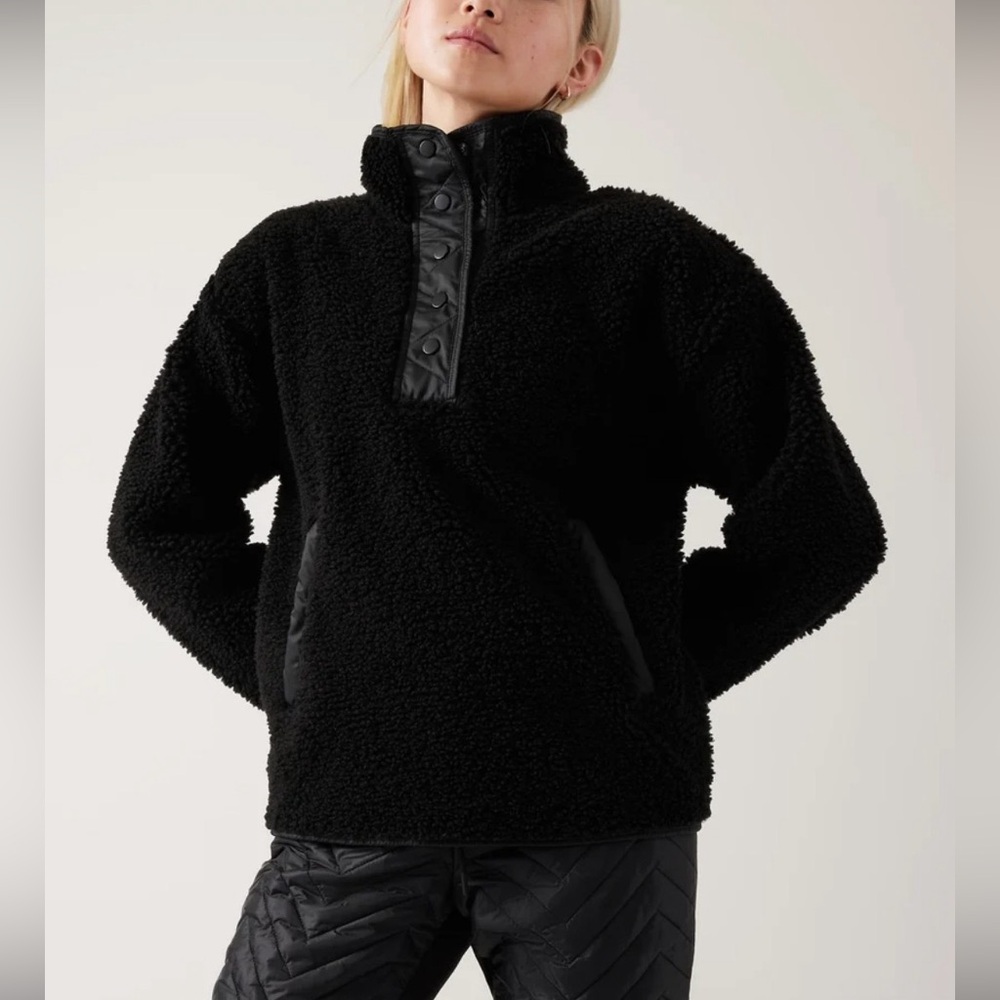 Athleta Cozy Sherpa Snap Sweatshirt - Black